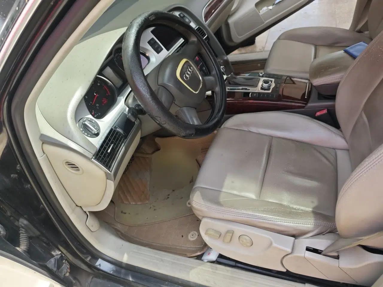 Audi A6L 2011 2.0 TFSI Automatic Standard Edition — миниатюра 15