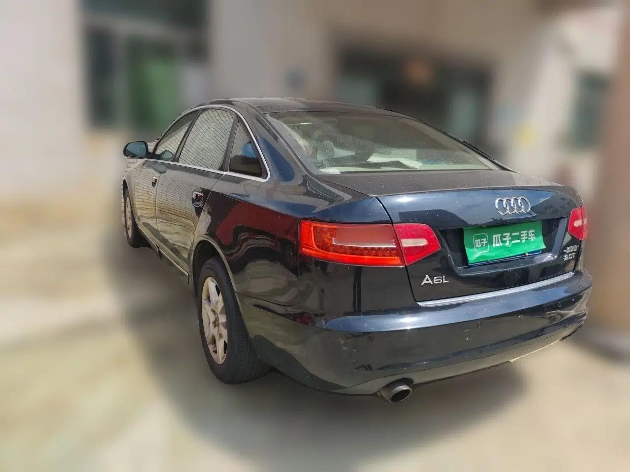 Audi A6L 2011 2.0 TFSI Automatic Standard Edition — миниатюра 4