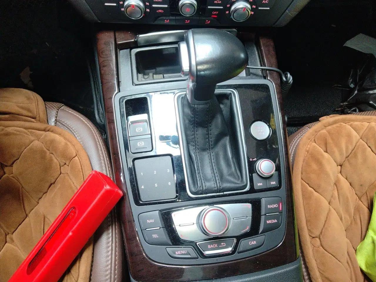 Audi A6L 2014 TFSI Standard Model — миниатюра 14