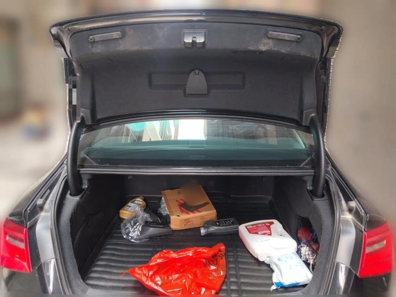 Audi A6L 2014 TFSI Standard Model — миниатюра 19