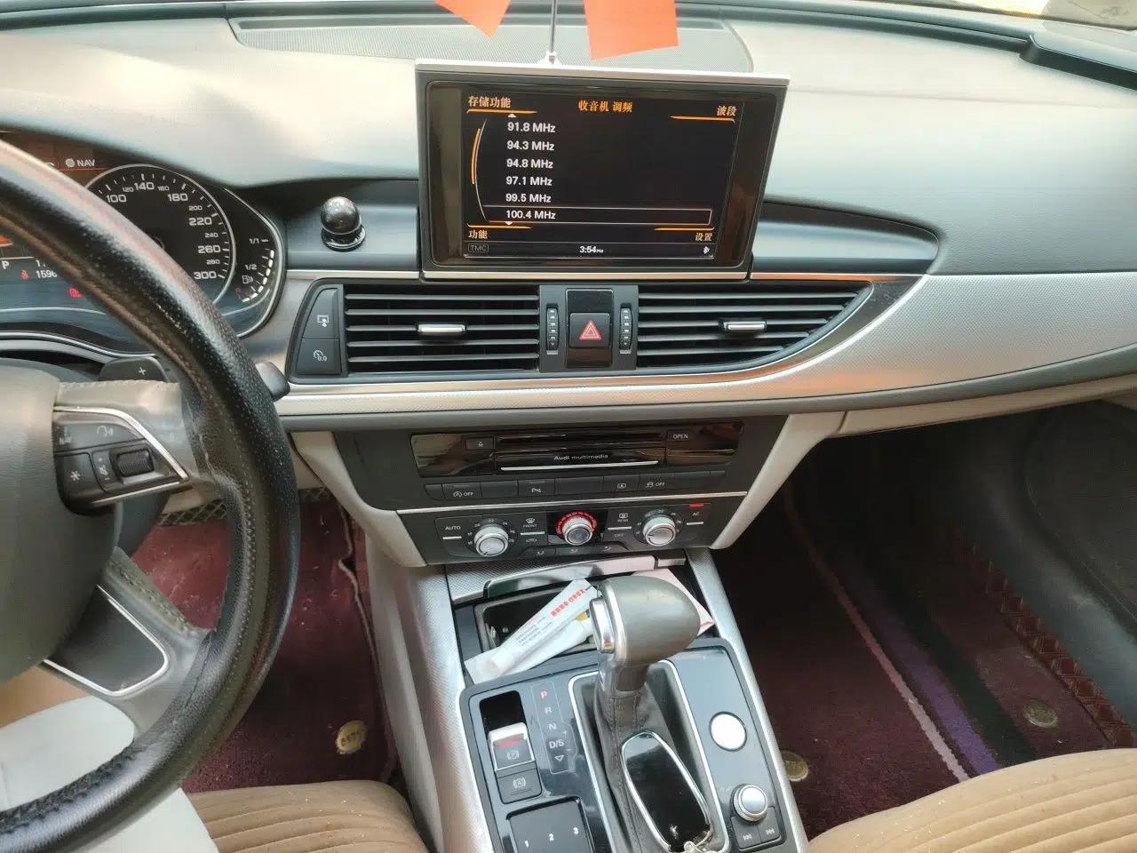 Audi A6L 2012 TFSI Standard Model — миниатюра 13