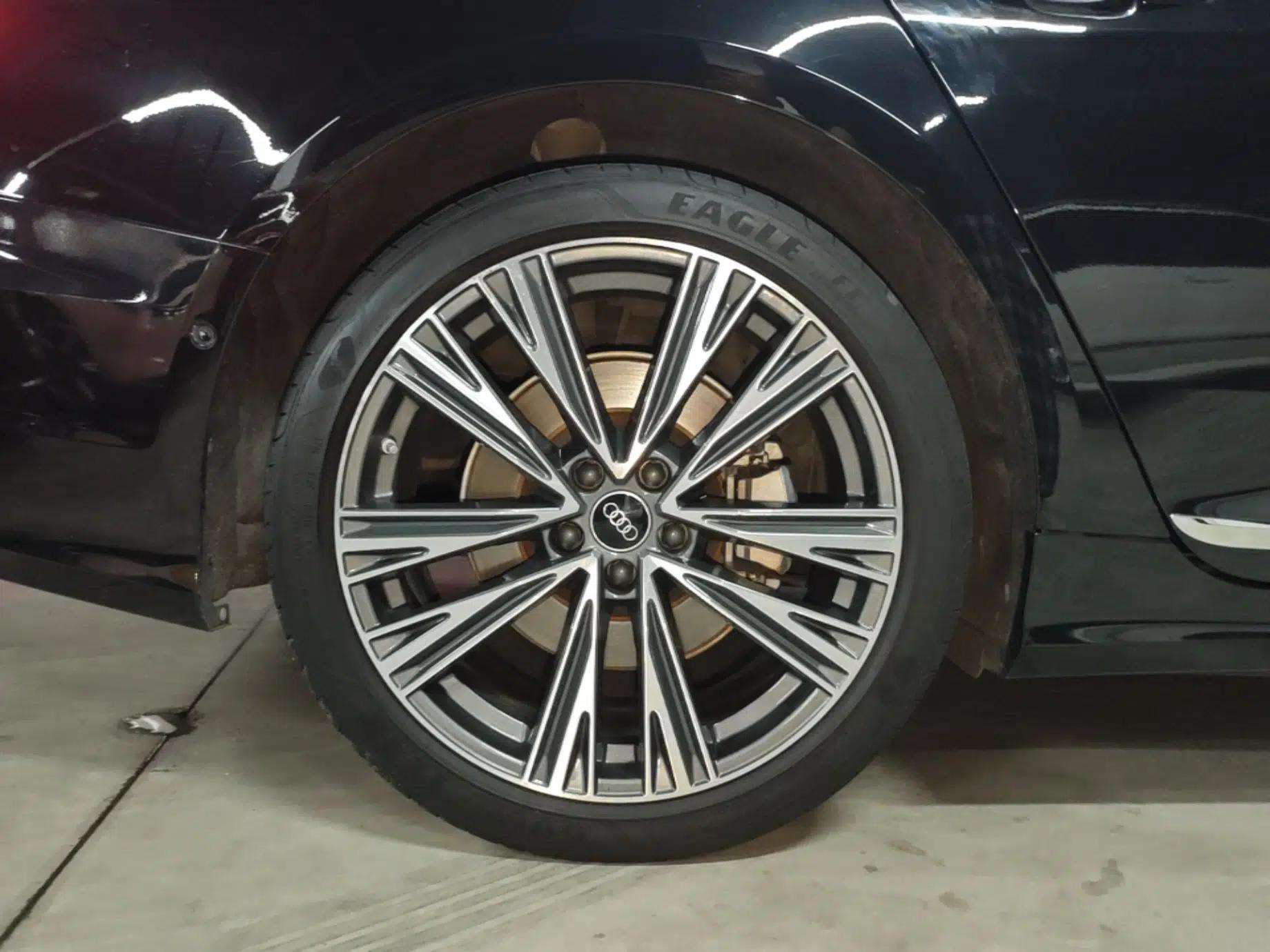 Audi A6L 2023 Revised Edition 45 TFSI quattro Prestige Dynamic Version — миниатюра 16