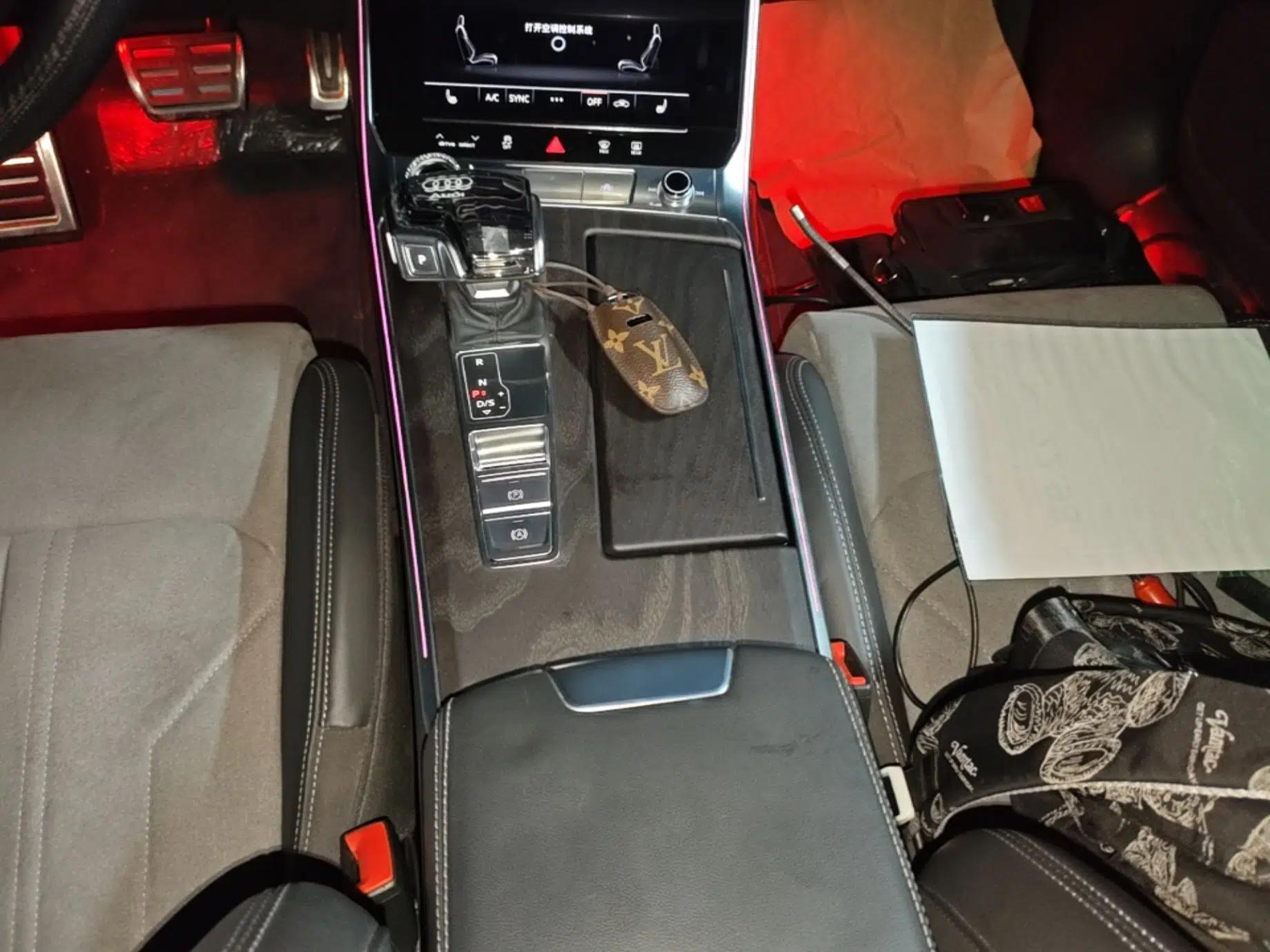 Audi A6L 2023 Revised Edition 45 TFSI quattro Prestige Dynamic Version — миниатюра 21
