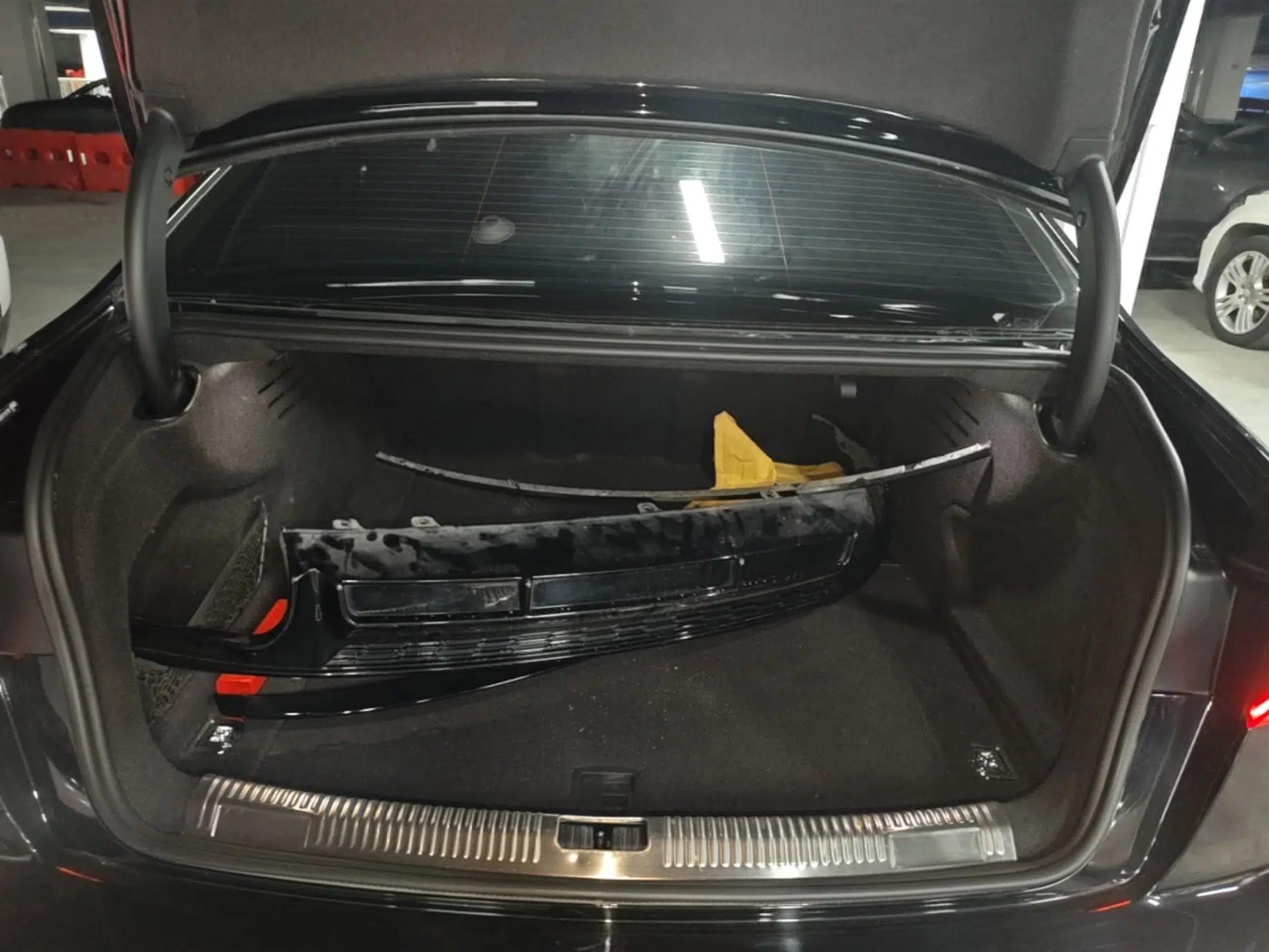 Audi A6L 2023 Revised Edition 45 TFSI quattro Prestige Dynamic Version — миниатюра 27