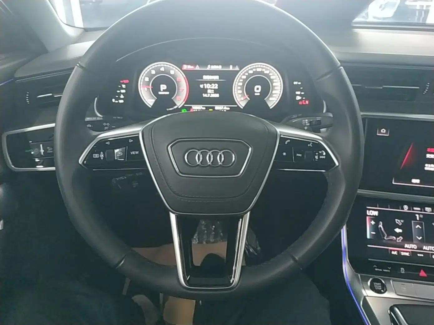 Audi A6L 2025 Revised 40 TFSI Luxury Dynamic Edition — миниатюра 13
