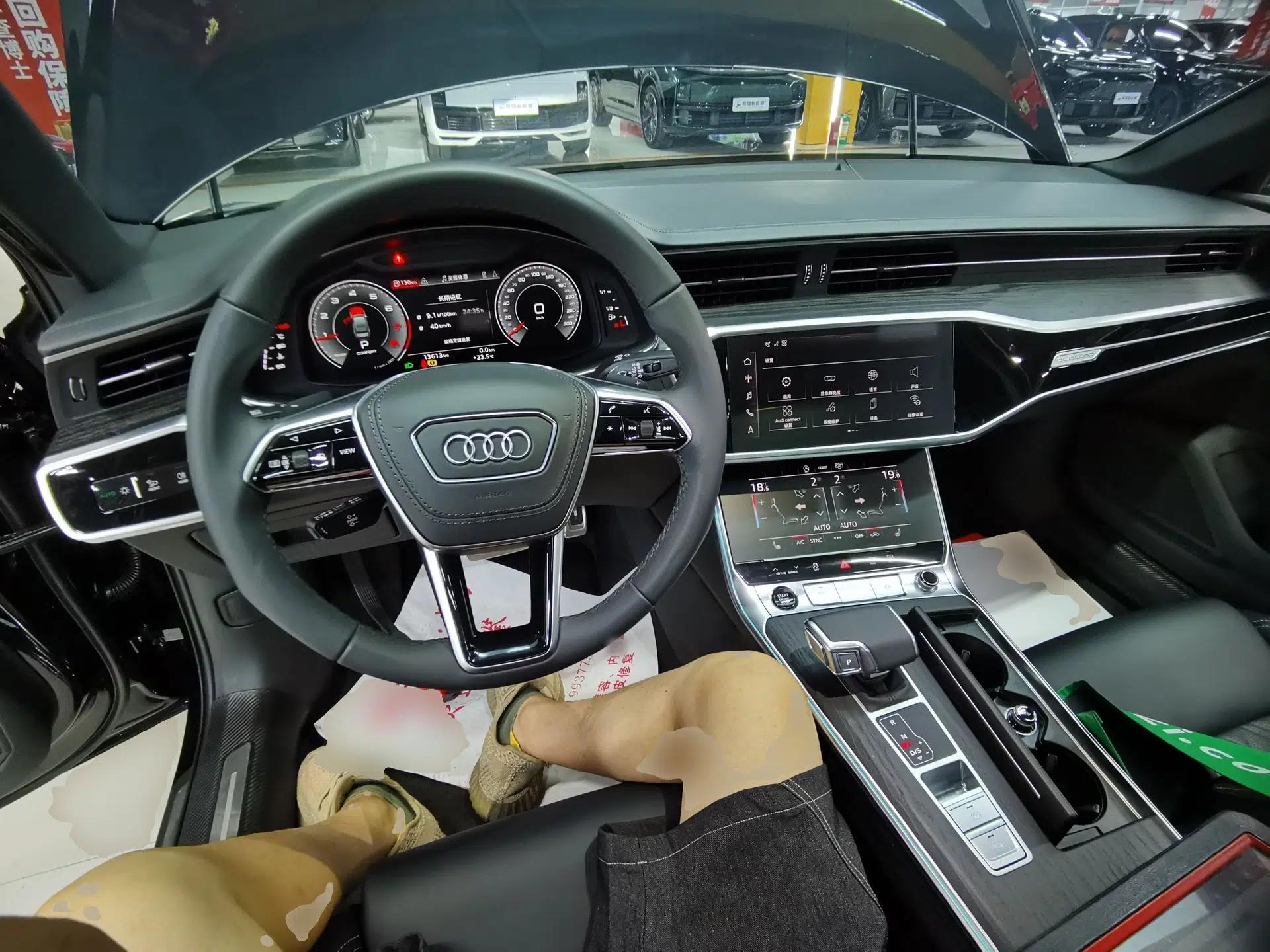 Audi A6L 2026 45 TFSI quattro Prestige Dynamic Edition — миниатюра 12
