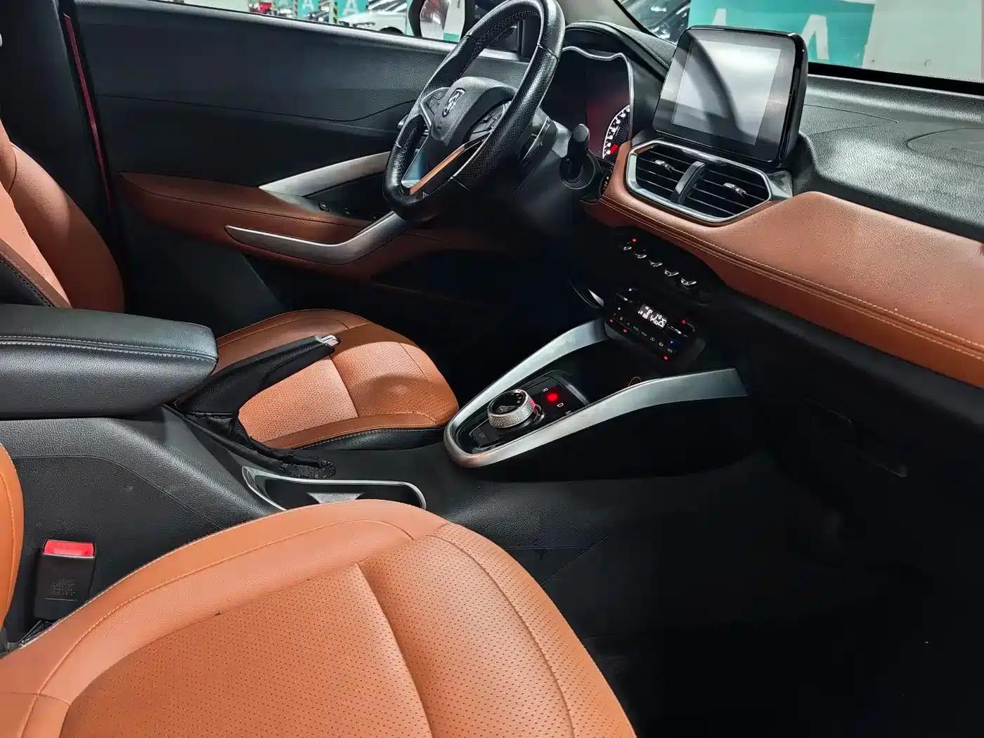 Baojun 510 2019 1.5L CVT Enjoyable Edition (National VI Emission Standard) — миниатюра 17