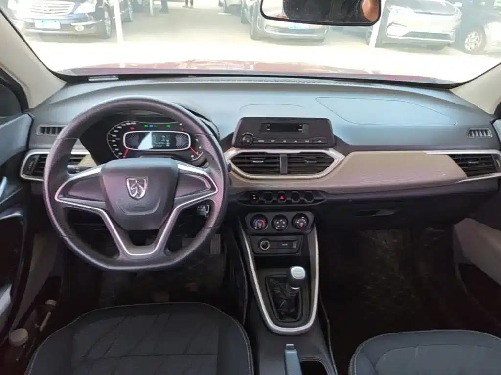 Baojun 510 2017 1.5L Manual Comfort Model — миниатюра 10
