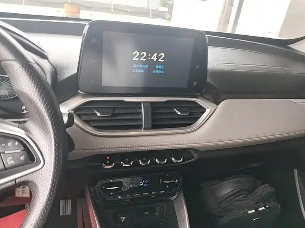 Baojun 510 2017 1.5L Manual Fashion Edition — миниатюра 13