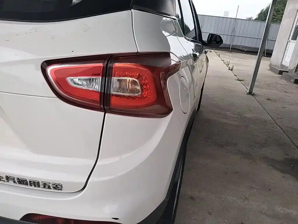 Baojun 510 2017 1.5L Manual Fashion Edition — миниатюра 8