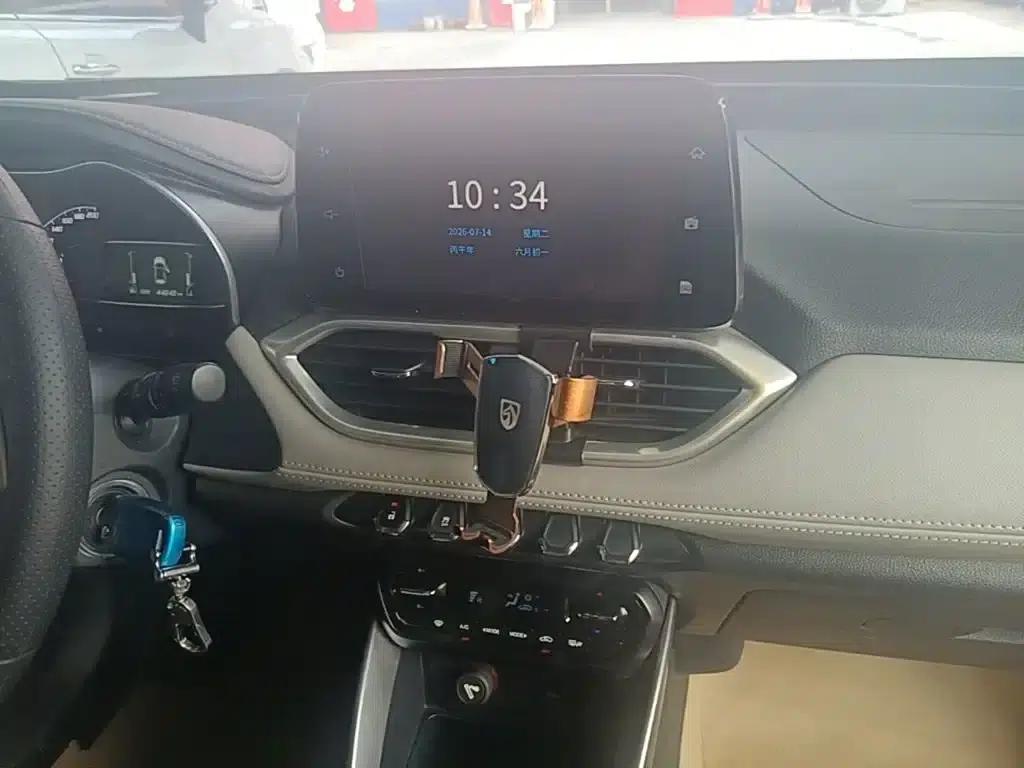 Baojun 510 2017 1.5L Manual Fashion Edition — миниатюра 13