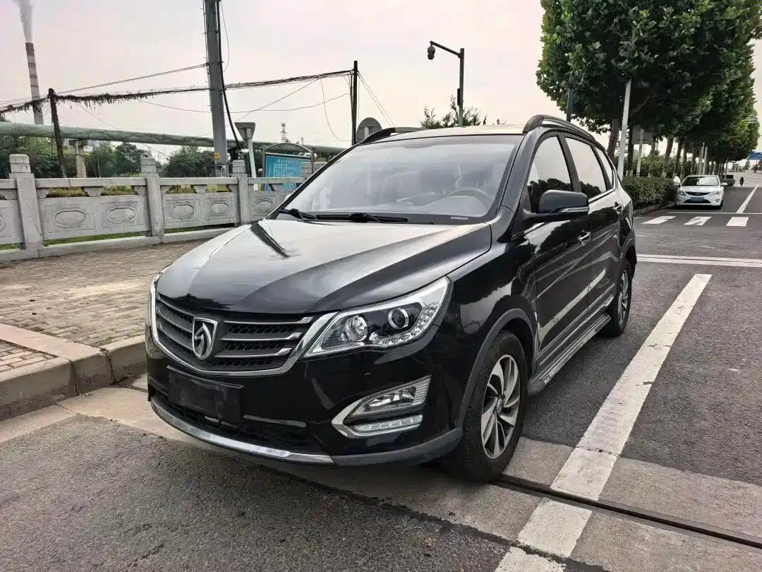 Baojun 560 2016 1.8L iAMT Luxury Edition — миниатюра 1