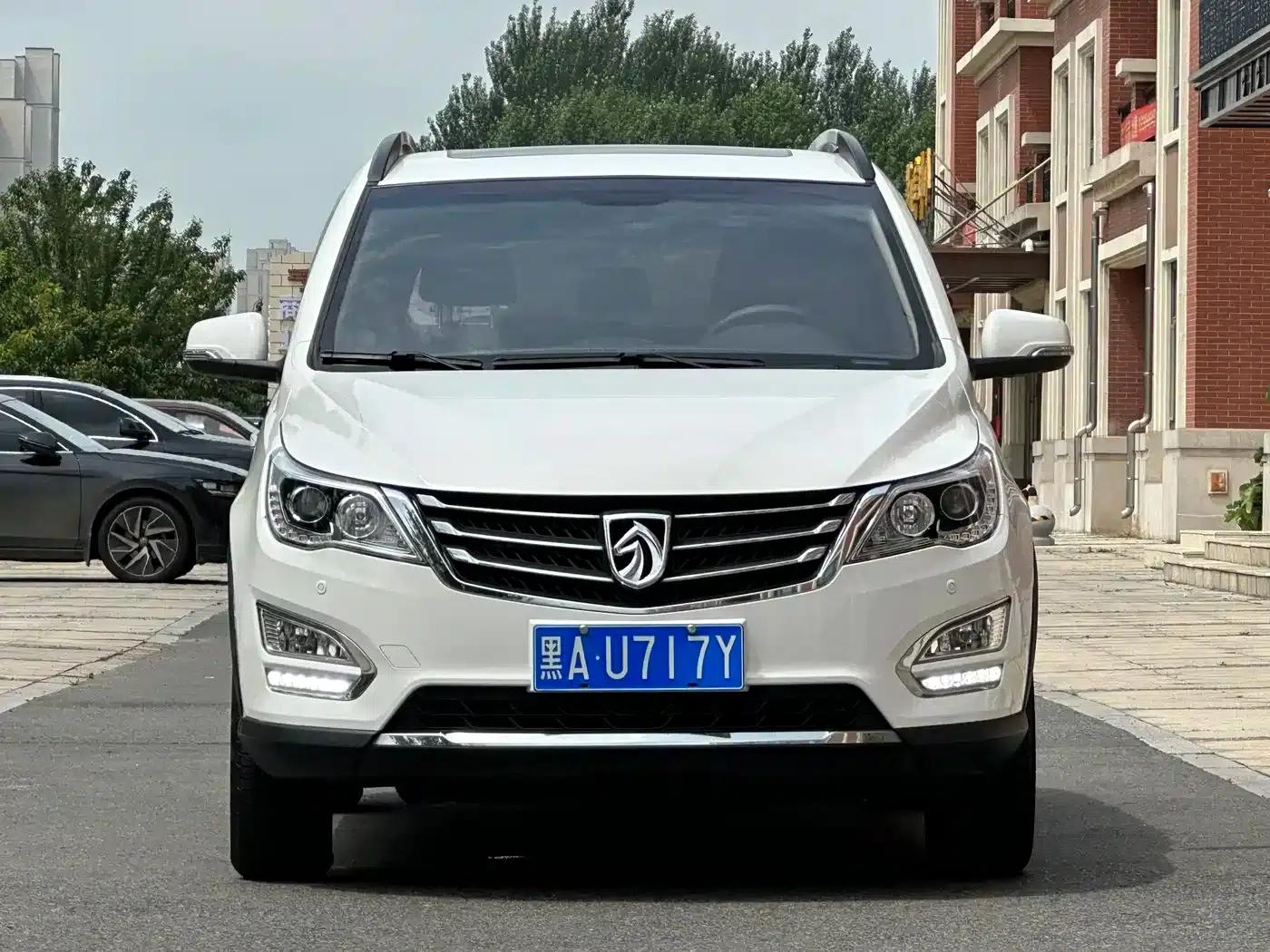 Baojun 560 2016 1.8L iAMT Luxury Edition — миниатюра 2