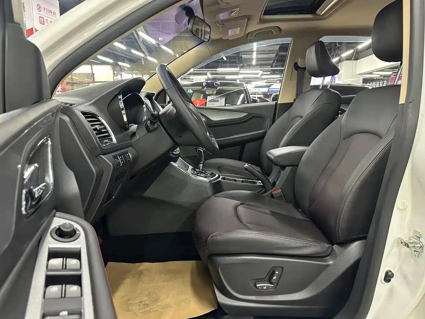 Baojun 560 2016 1.8L iAMT Luxury Edition — миниатюра 24