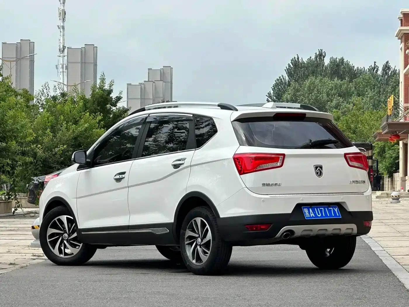 Baojun 560 2016 1.8L iAMT Luxury Edition — миниатюра 6