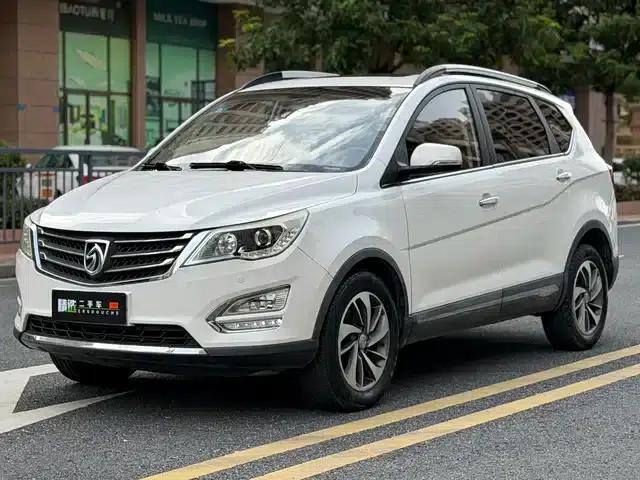 Baojun 560 2015 1.8L Manual Deluxe Edition