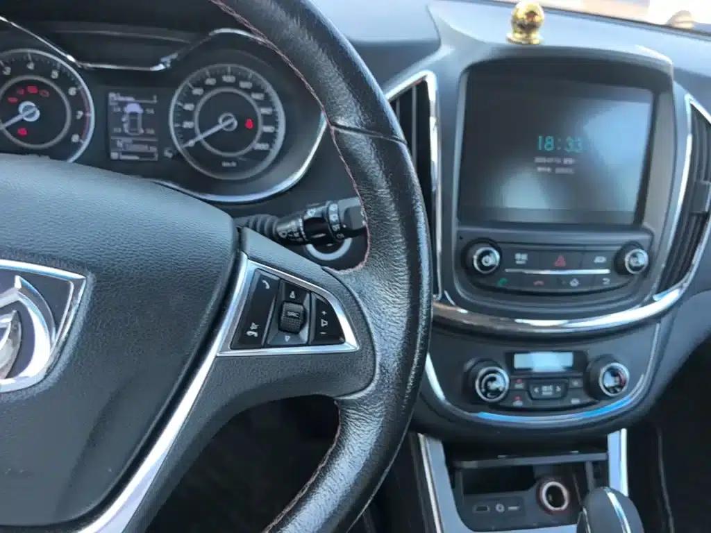 Baojun 560 2016 1.8L iAMT Luxury Edition — миниатюра 10