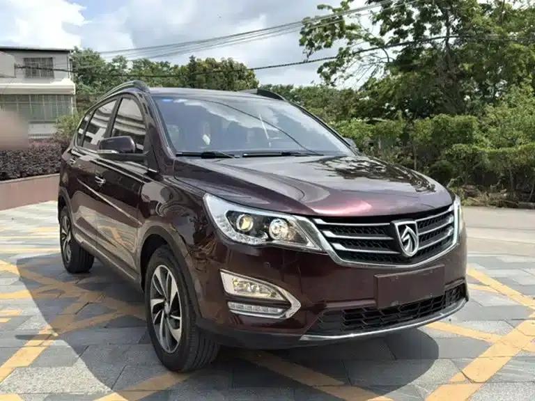 Baojun 560 2016 1.8L Manual Deluxe Edition — миниатюра 14