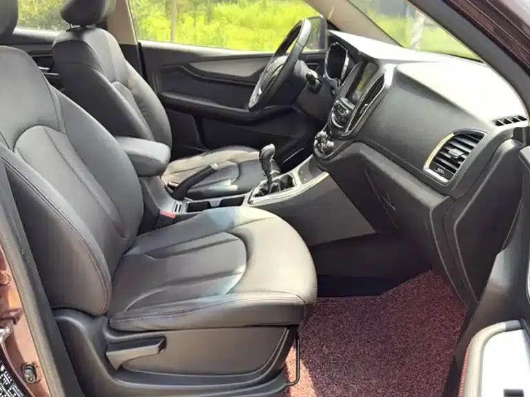 Baojun 560 2016 1.8L Manual Deluxe Edition — миниатюра 17
