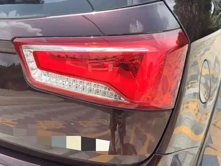 Baojun 560 2016 1.8L Manual Deluxe Edition — миниатюра 3
