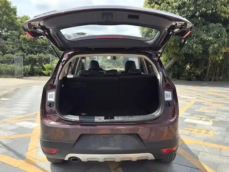 Baojun 560 2016 1.8L Manual Deluxe Edition — миниатюра 4