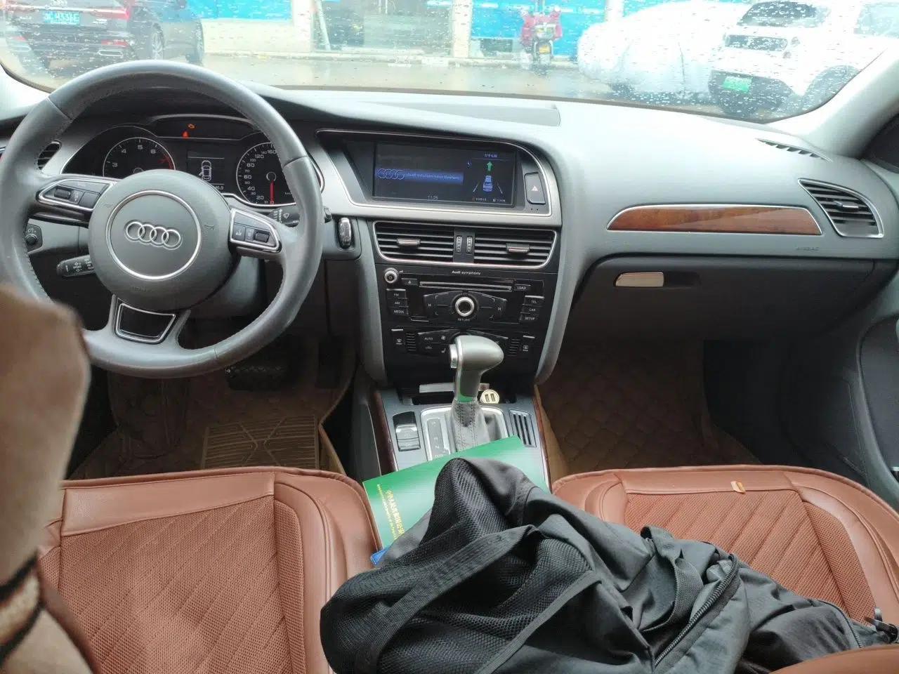 Audi A4L 2013 35 TFSI Automatic Comfort Model — миниатюра 9