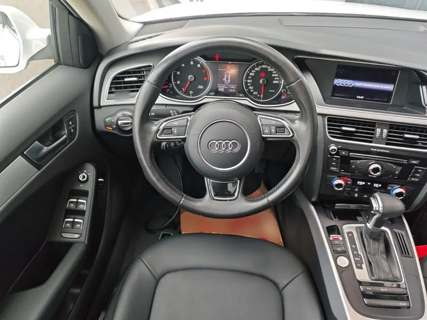 Audi A4L 2016 35 TFSI Collector's Edition Automatic Standard Model — миниатюра 13