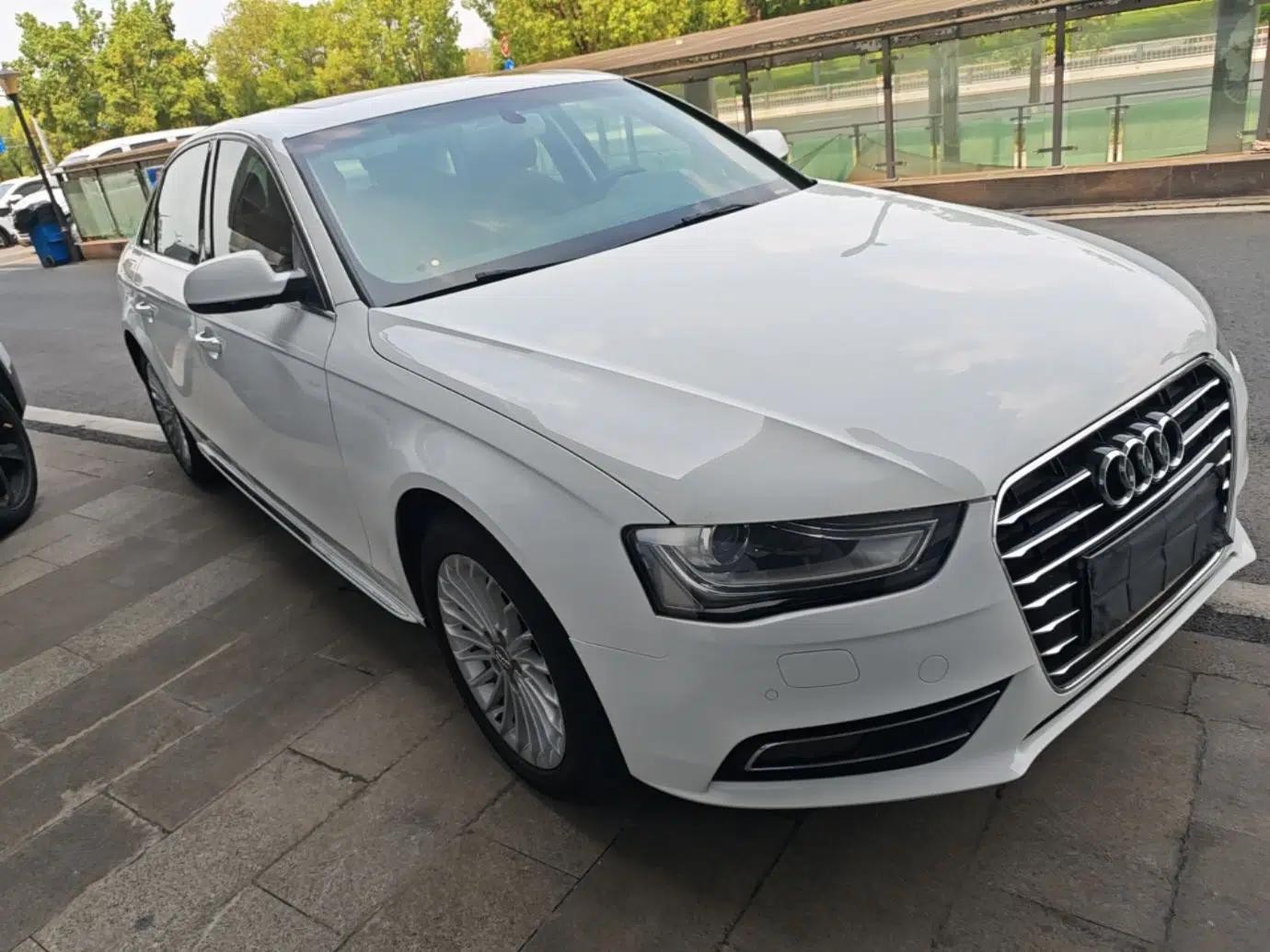 Audi A4L 2016 35 TFSI Collector's Edition Automatic Standard Model — миниатюра 3