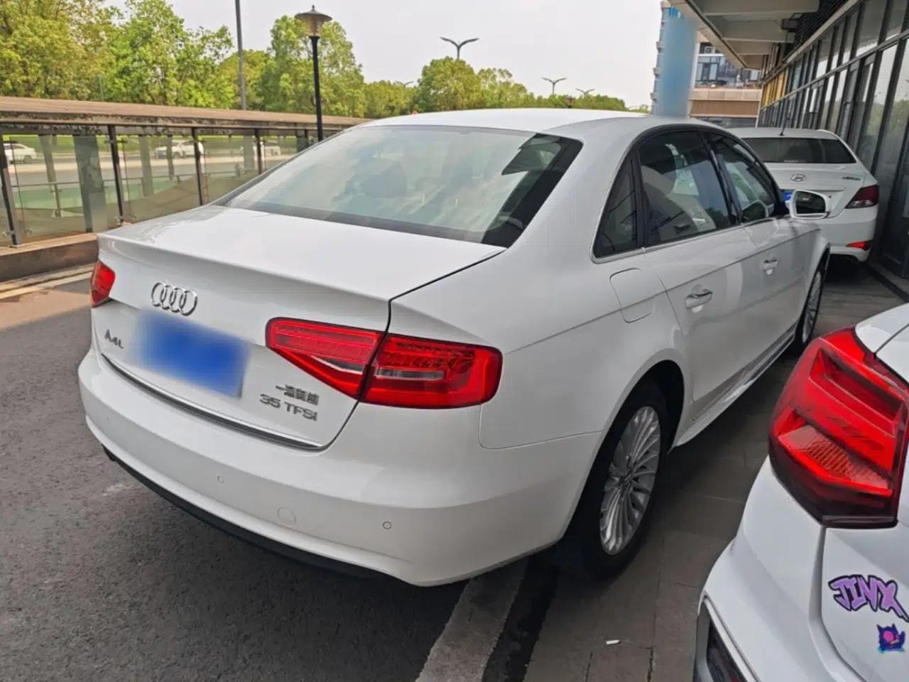 Audi A4L 2016 35 TFSI Collector's Edition Automatic Standard Model — миниатюра 6