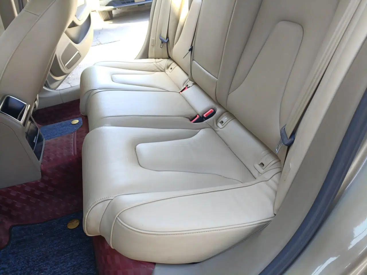 Audi A4L 2012 2.0 TFSI automatic standard version — миниатюра 17