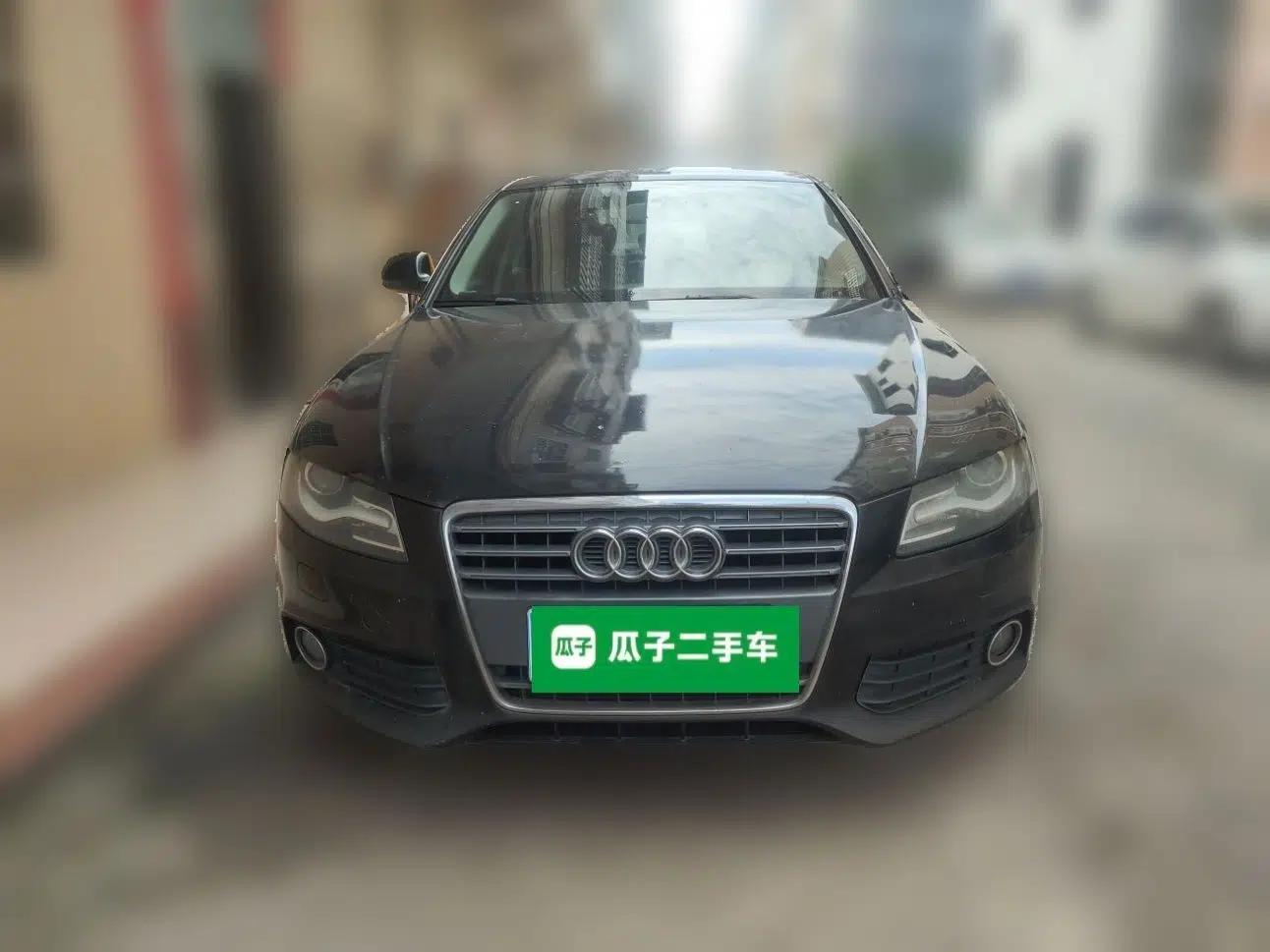 Audi A4L 2011 2.0 TFSI Standard Model — миниатюра 2