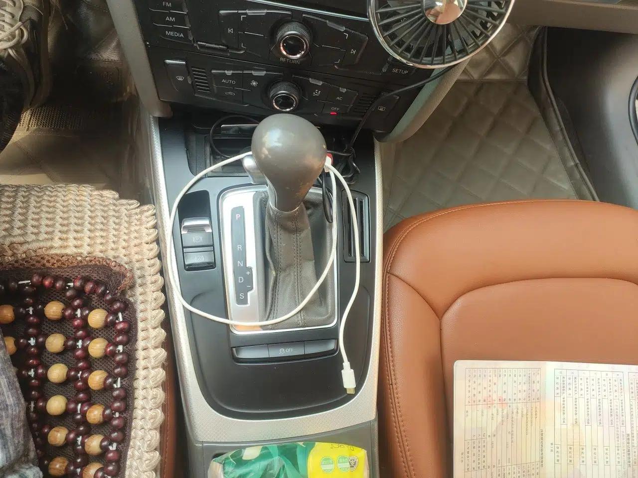 Audi A4L 2011 2.0 TFSI Standard Model — миниатюра 14
