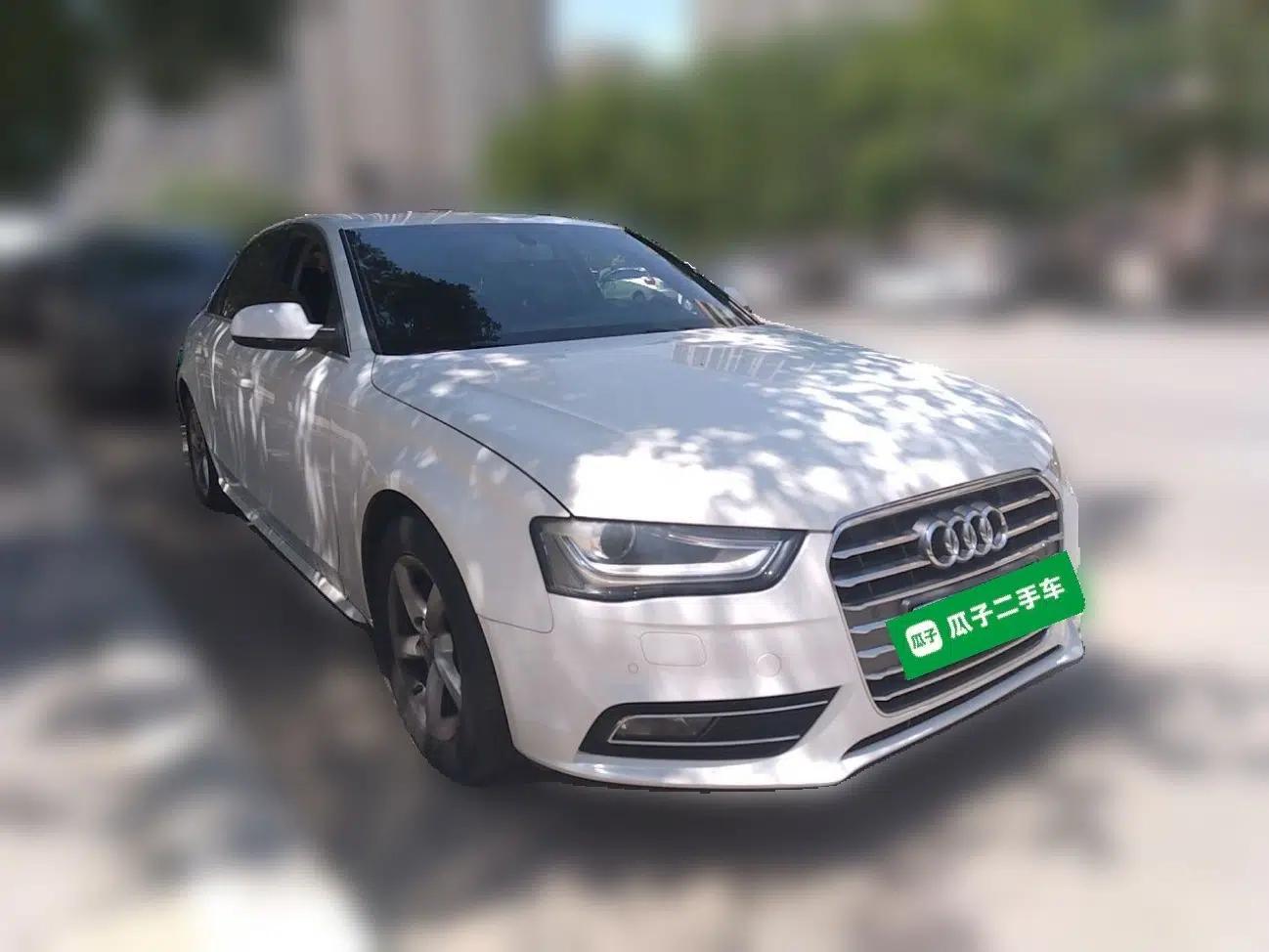 Audi A4L 2013 35 TFSI Automatic Standard Model — миниатюра 3