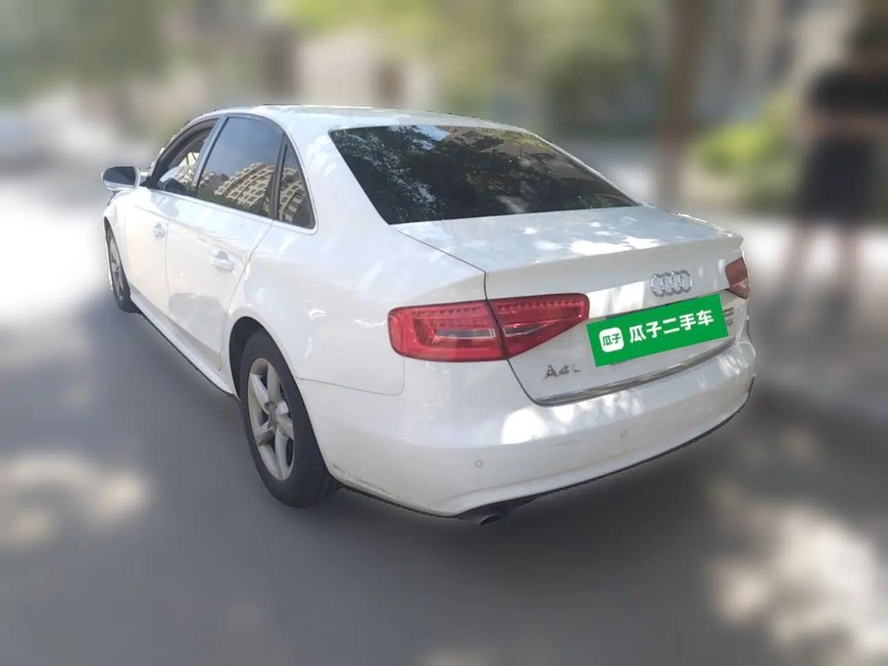 Audi A4L 2013 35 TFSI Automatic Standard Model — миниатюра 4