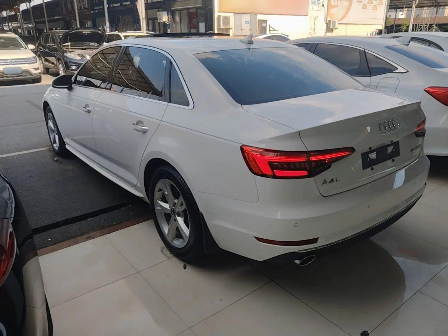 Audi A4L 2017 Plus 40 TFSI Fashion Model — миниатюра 13