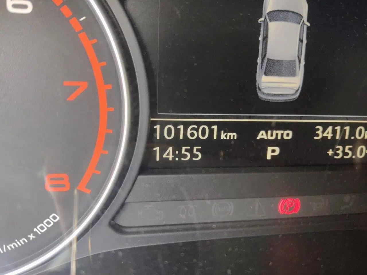 Audi A4L 2017 Plus 40 TFSI Ambition Model — миниатюра 12