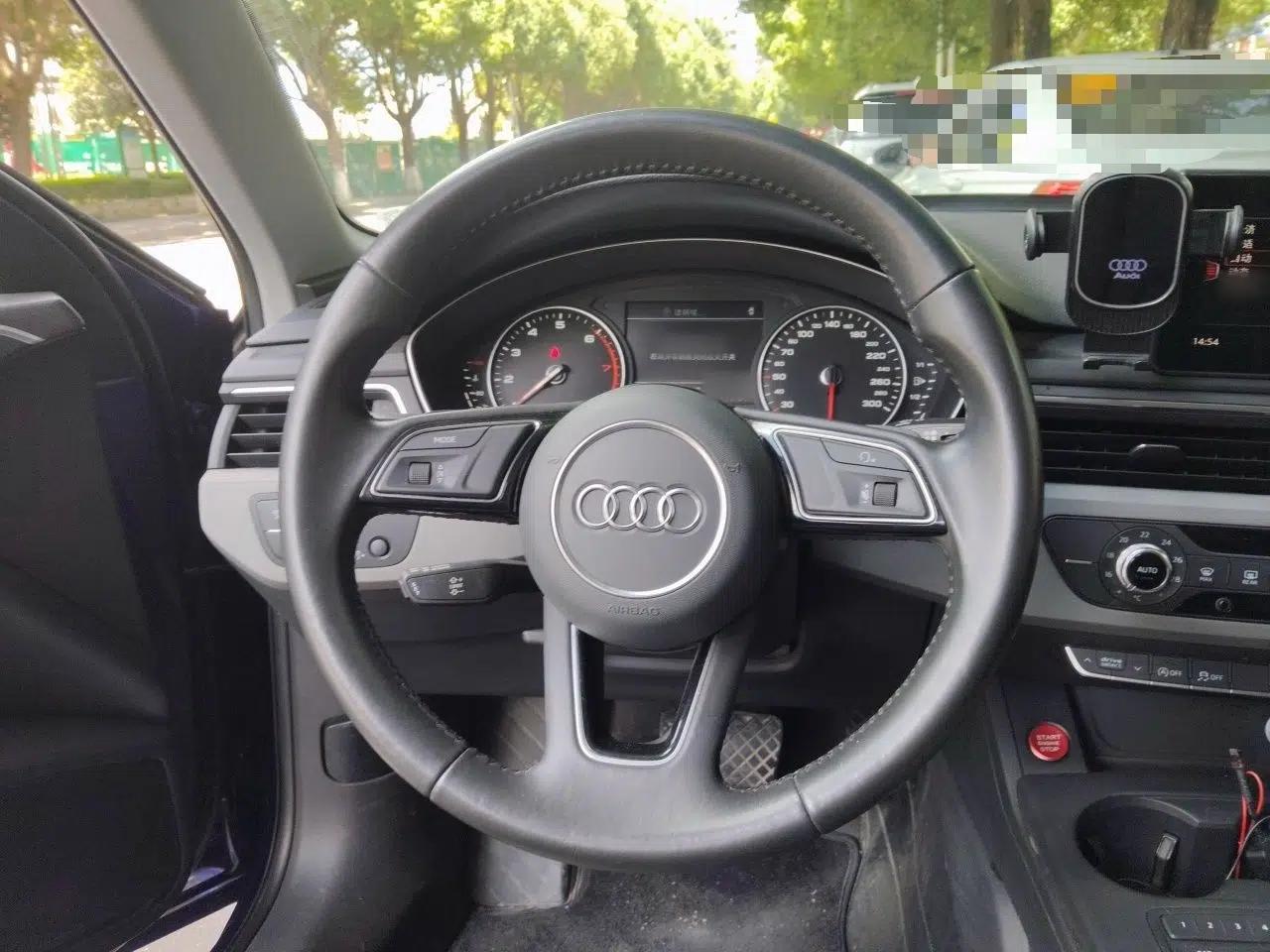 Audi A4L 2017 Plus 40 TFSI Ambition Model — миниатюра 10