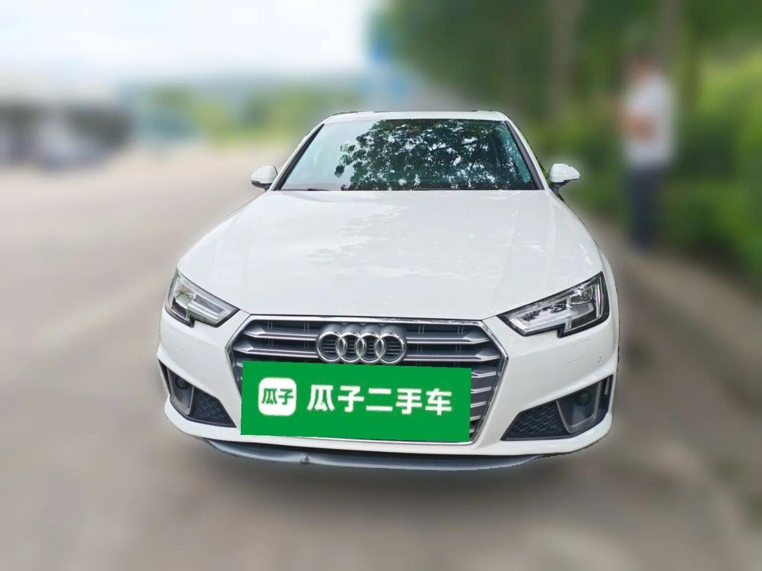 Audi A4L 2019 40 TFSI Fashion Edition China VI Emission Standard — миниатюра 2