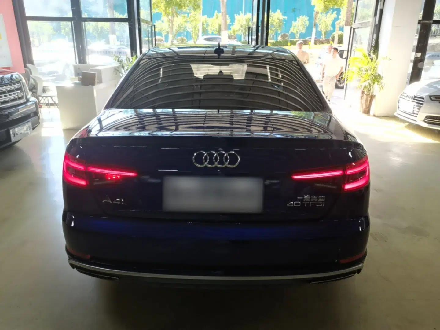 Audi A4L 2019 40 TFSI Fashion Edition China VI Emission Standard — миниатюра 5