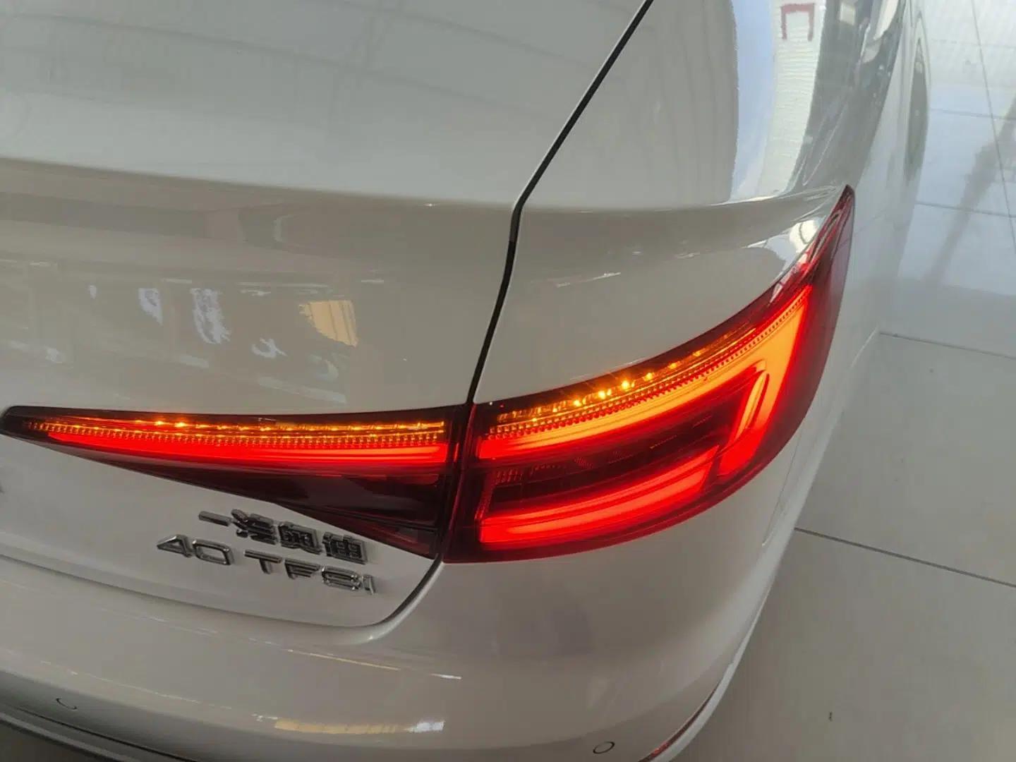 Audi A4L 2019 40 TFSI Fashion Version China V — миниатюра 14