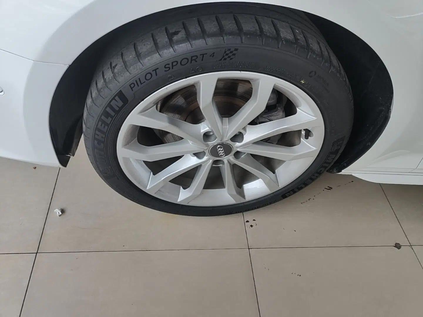 Audi A4L 2019 40 TFSI Fashion Version China V — миниатюра 10