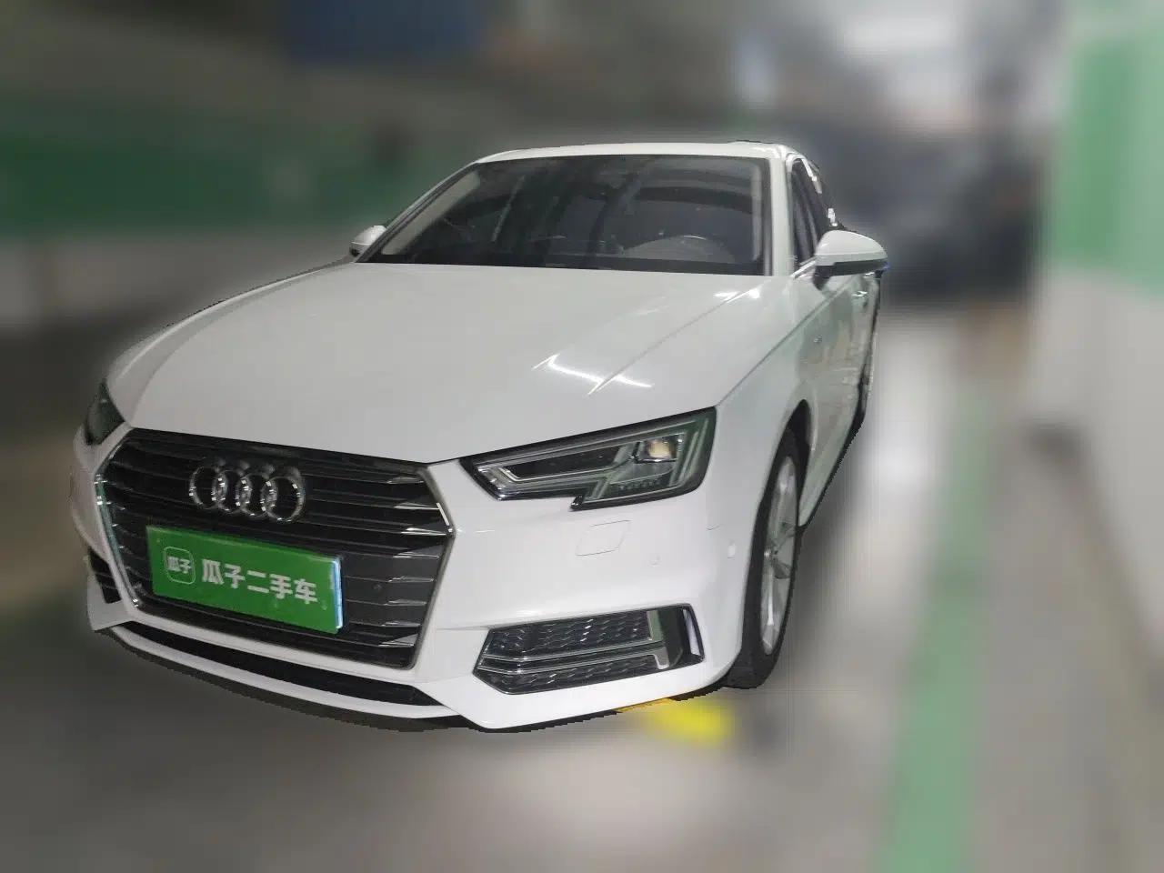 Audi A4L 2019 40 TFSI Fashion Edition China VI Emission Standard — миниатюра 1