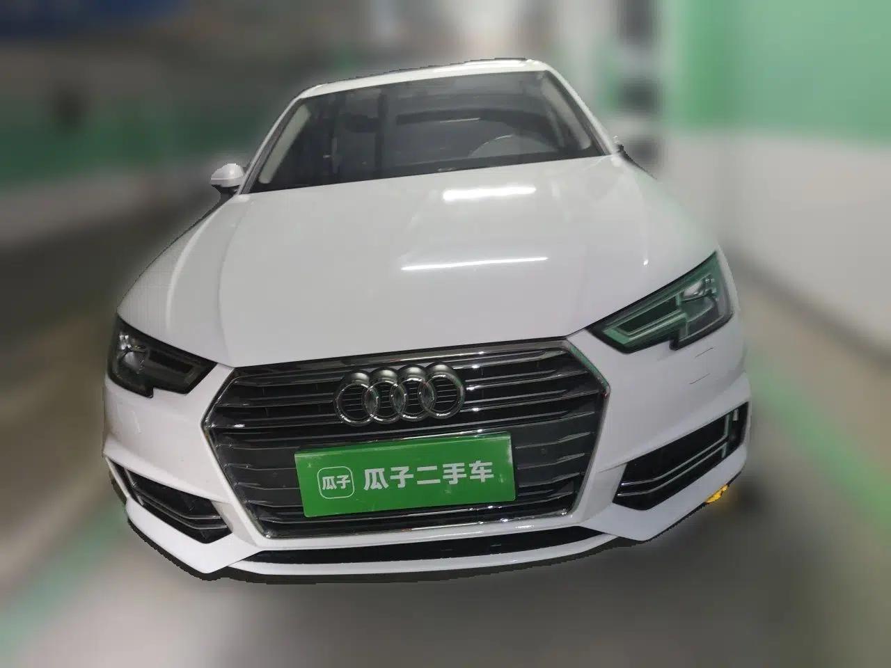 Audi A4L 2019 40 TFSI Fashion Edition China VI Emission Standard — миниатюра 2