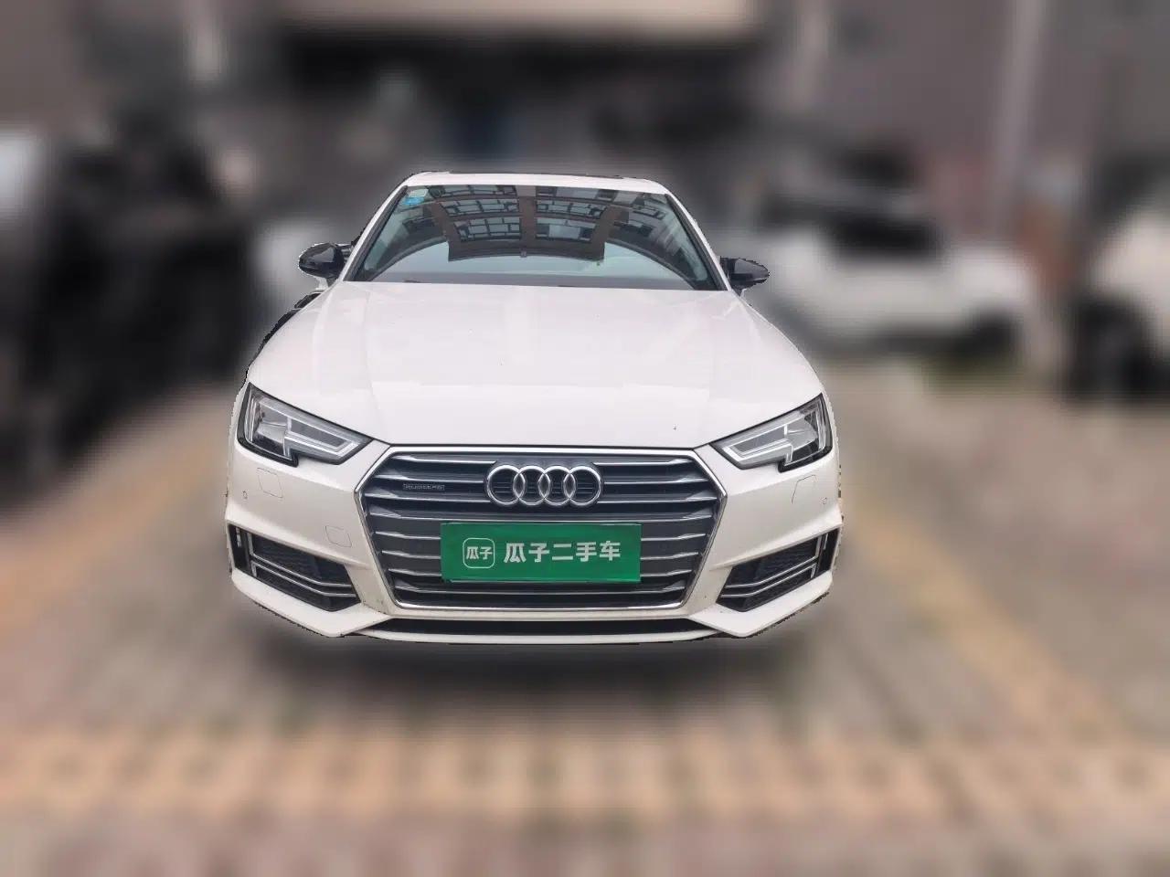 Audi A4L 2018 30th Anniversary Edition 45 TFSI quattro Sport model — миниатюра 2