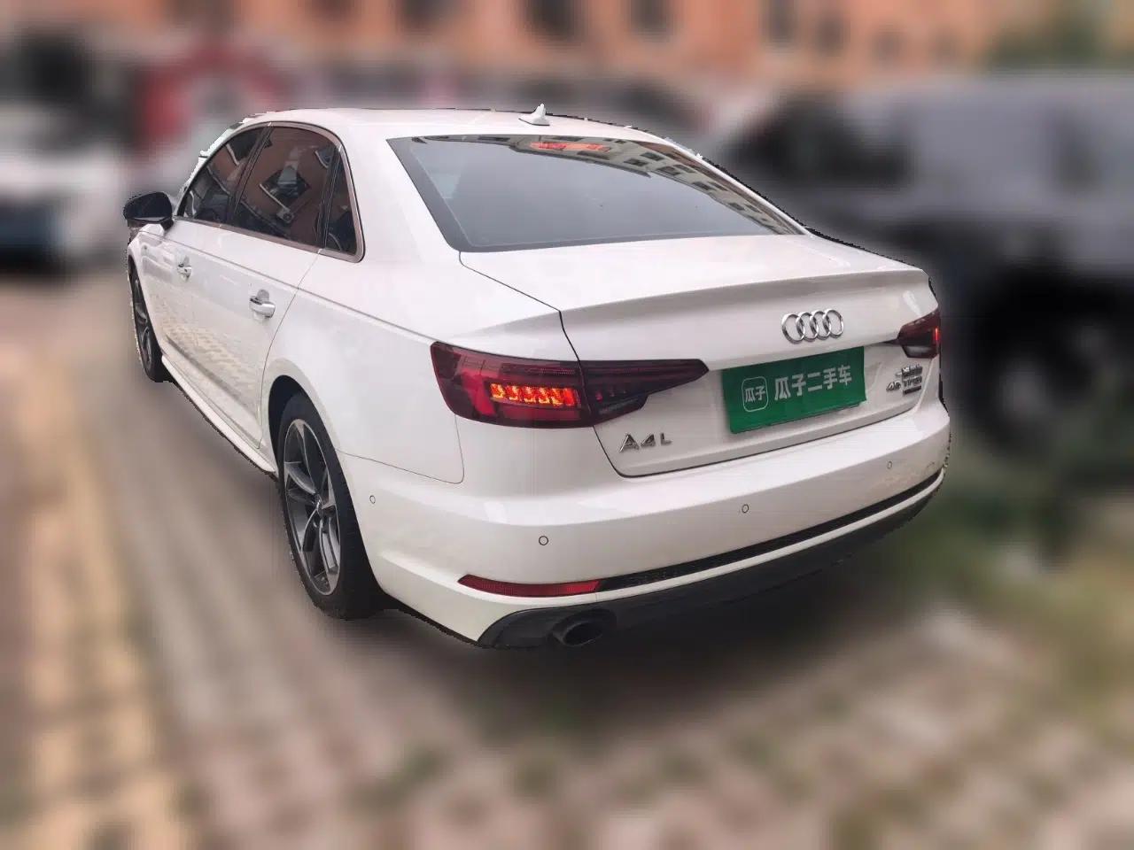 Audi A4L 2018 30th Anniversary Edition 45 TFSI quattro Sport model — миниатюра 4
