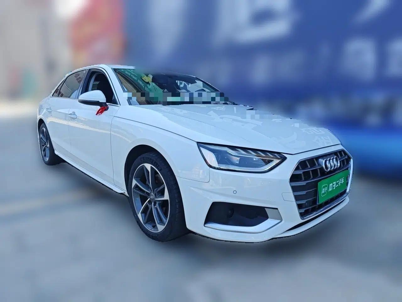 Audi A4L 2020 40 TFSI Fashionable and Elegant Model — миниатюра 3