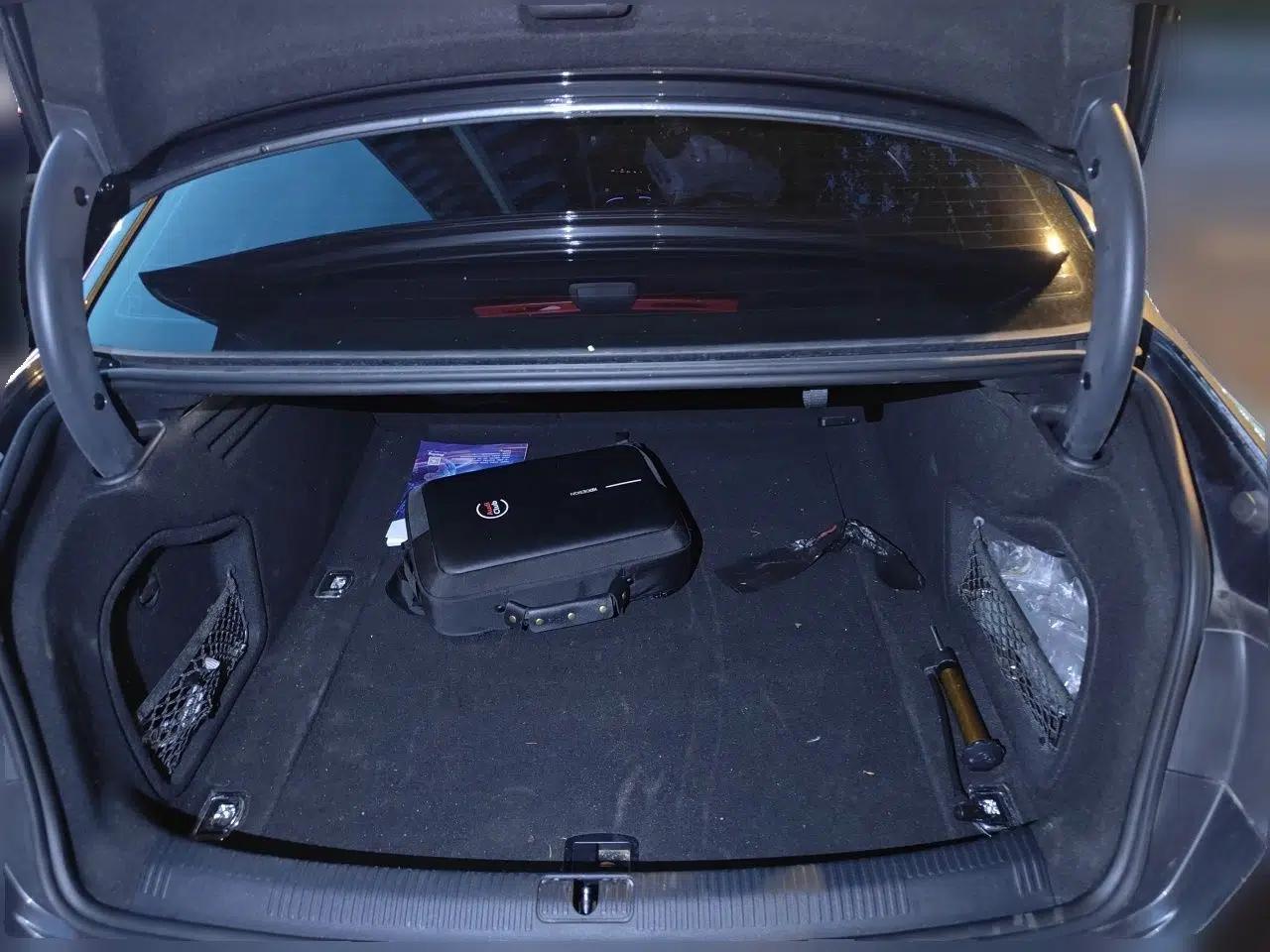 Audi A4L 2020 40 TFSI Luxury Dynamic Model — миниатюра 19