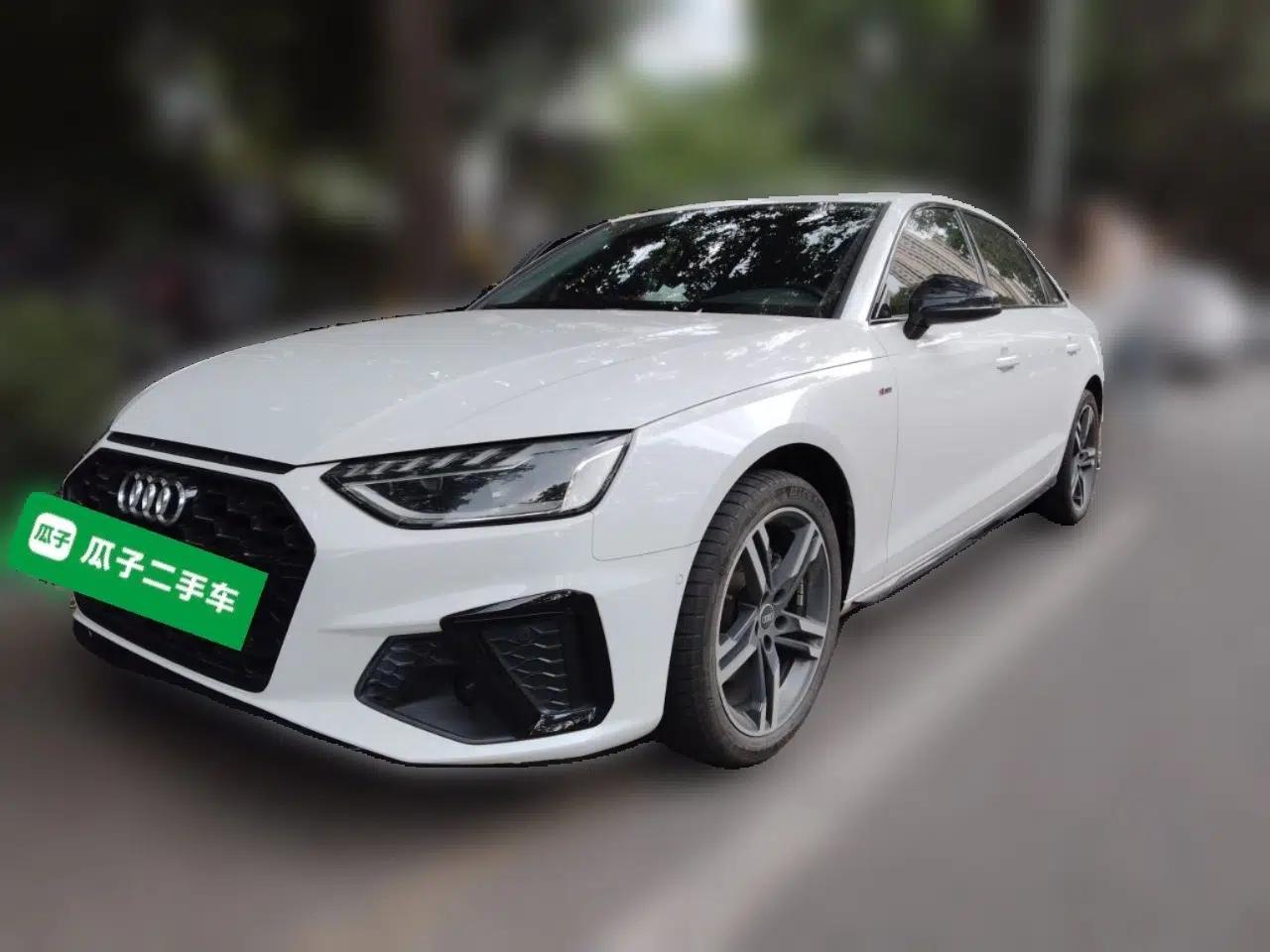 Audi A4L 2022 40 TFSI Luxury Dynamic Model — миниатюра 1