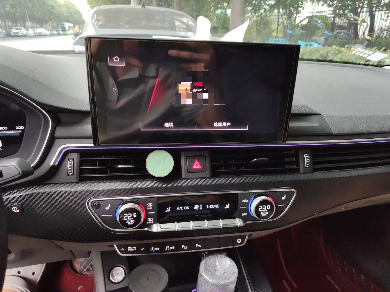Audi A4L 2022 40 TFSI Luxury Dynamic Model — миниатюра 13