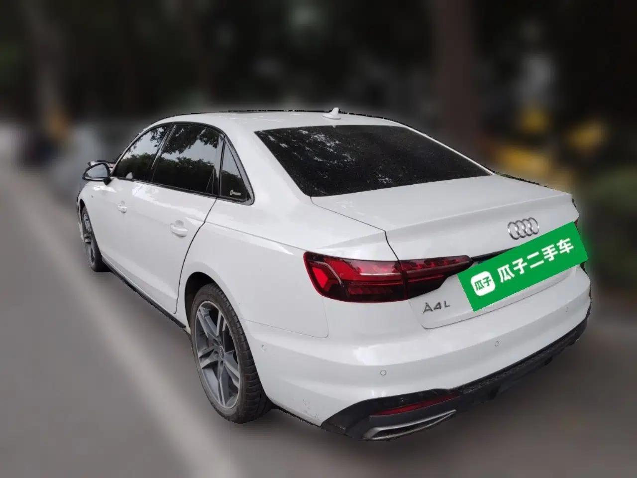 Audi A4L 2022 40 TFSI Luxury Dynamic Model — миниатюра 4